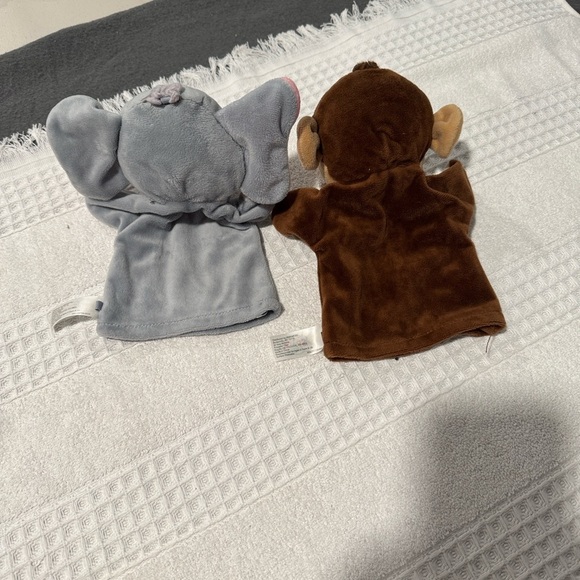 Elephant and Monkey Hand Puppets - Picture 9 of 11